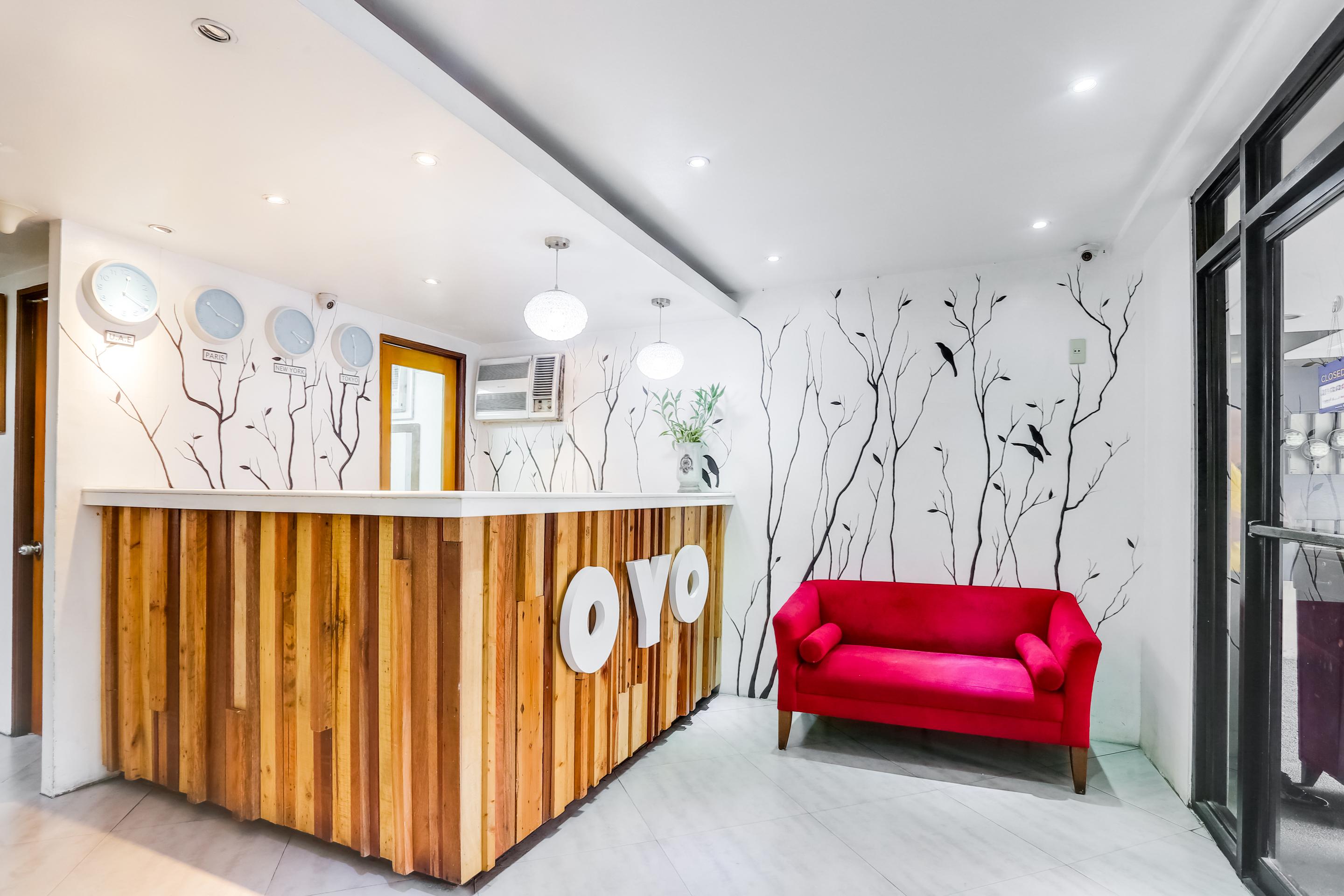 Royale Parc Inn & Suites Кесон-Сити Экстерьер фото